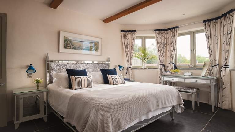 Rock View - Sleeps 8 + 2 cots - Padstow