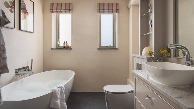 Rock View - Sleeps 8 + 2 cots - Padstow