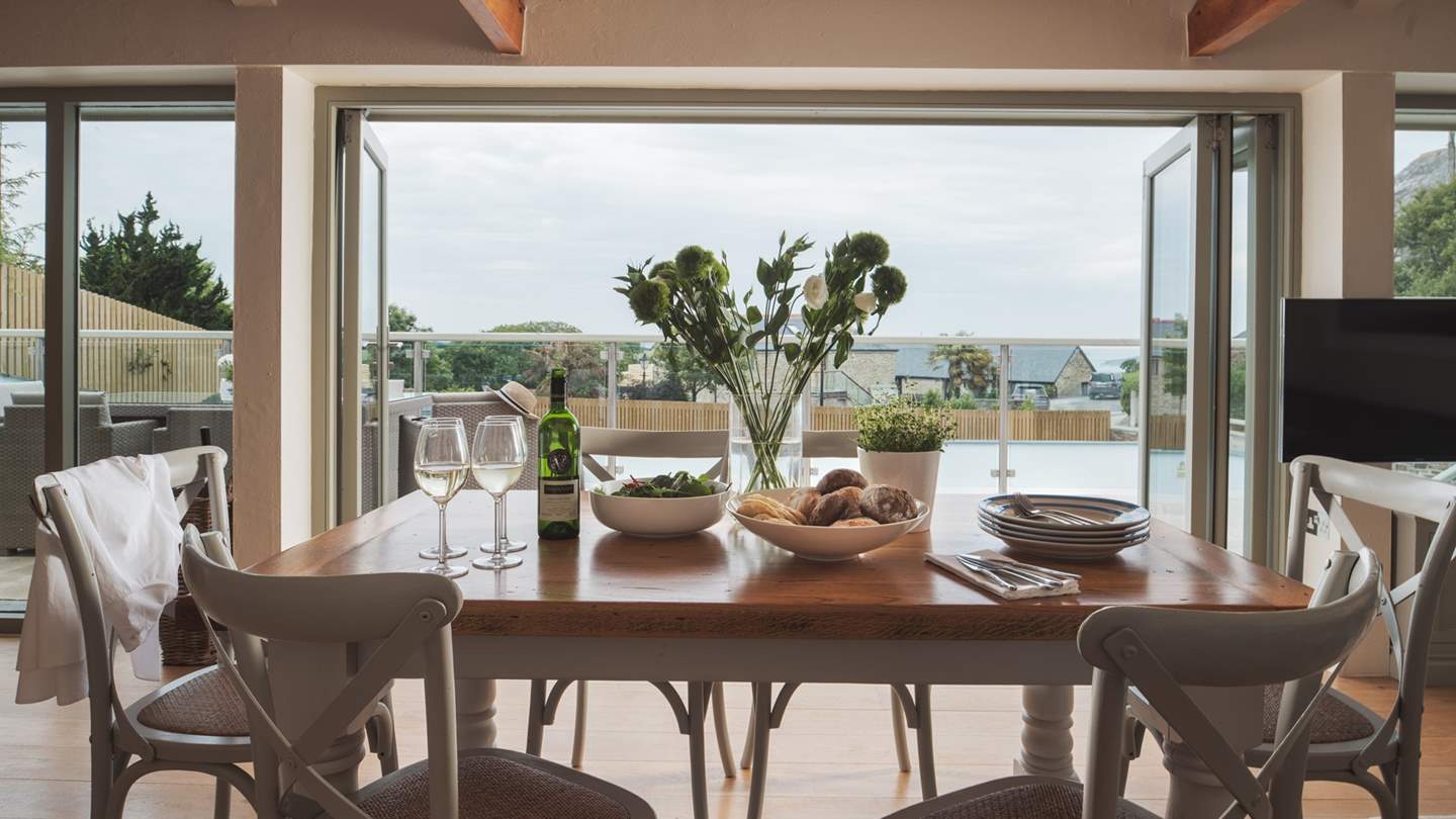 Open the glass doors to let the outside in on warm days - just blissful!