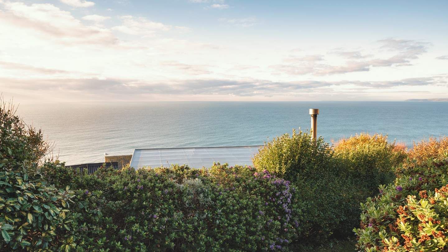 Just tucked away from sight, Sealight is a magical hideaway on the Cornish coast.