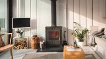 Hide away from the stormy elements, spend a dream afternoon cosied up with your beau and the wood burner crackling.