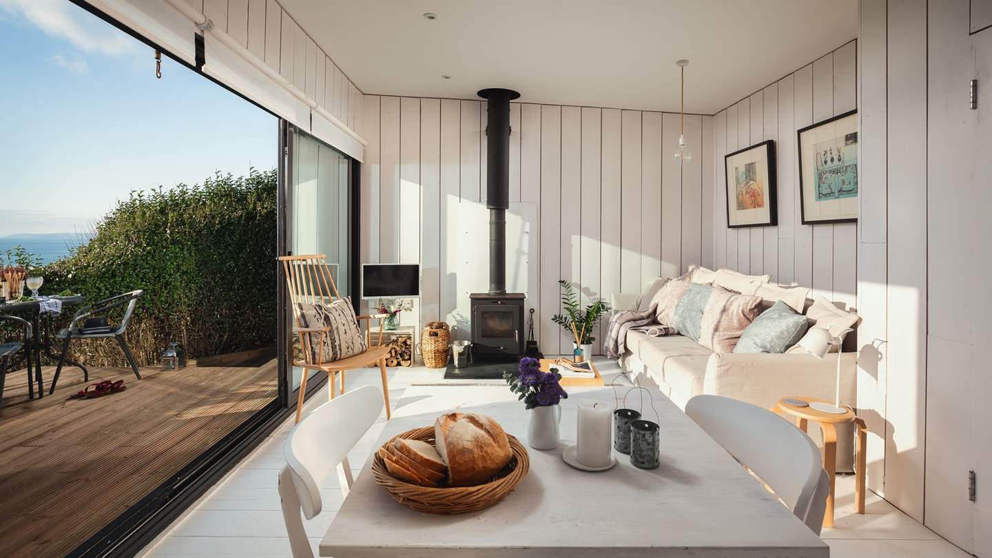 Is there anything more hypnotising that watching the golden afternoon light fade into dreamy dusk...