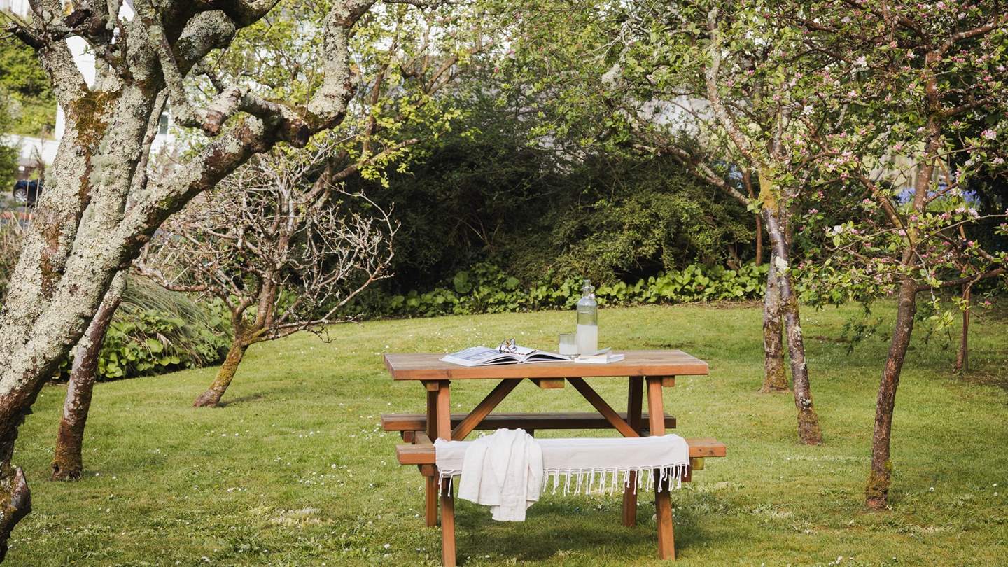 Enjoy meals alfresco on balmy blue-sky days