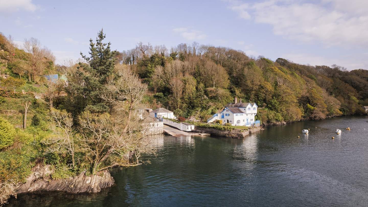 Take a stroll to the Old Ferry Inn and enjoy the wonderful waterside location