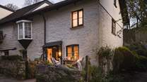 Nestled in the village of Bodinnick near Fowey sits our luxury retreat for two, perfect for relaxing breaks and romantic getaways