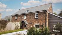 Mebyn Cottage lies close to Holywell Bay, Mawgan Porth and Crantock - just perfect!
