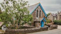 Deep in the countryside and just a few miles from fabulous Padstow, this former Methodist chapel dating from 1830 is a perfect escape