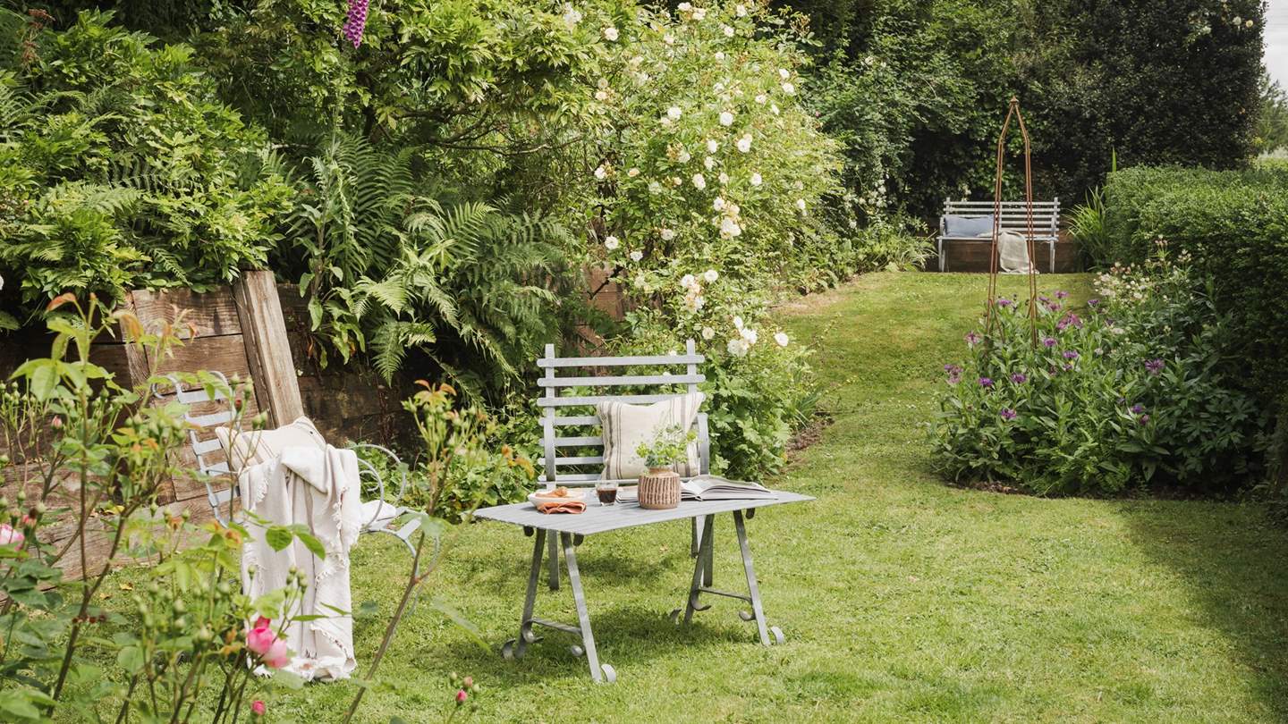 Savour the luxurious wilderness at our heavenly abode 