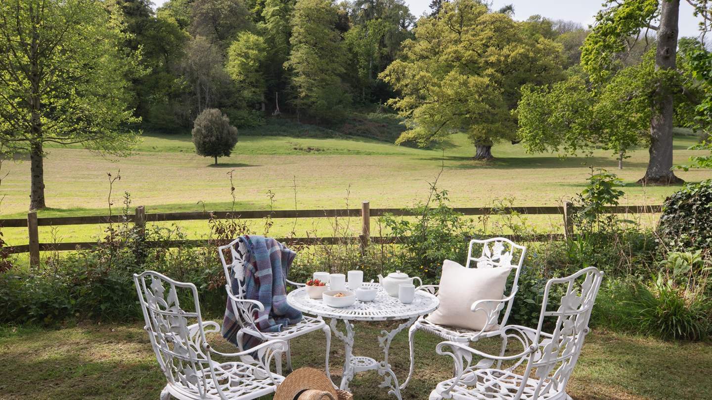 Enjoy all that nature has to offer in this blissful garden 