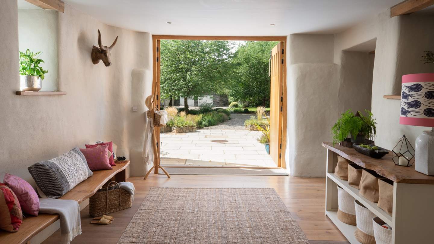 Step outside to uncover Eadric's wonderful outdoor space 