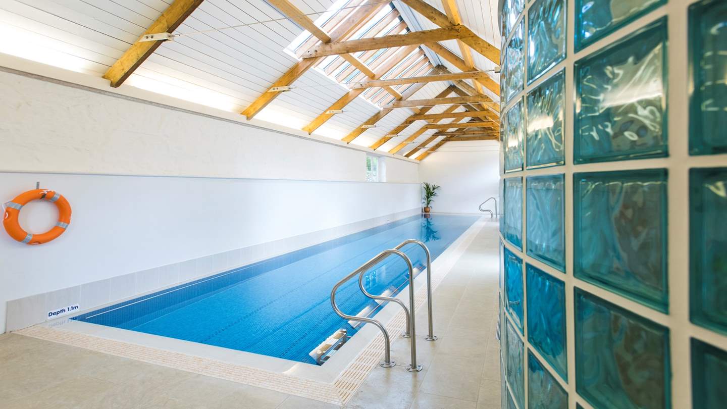 Complete with a 15 meter indoor swimming pool, sauna and gym with treadmill, indoor bike trainer and a Swiss ball