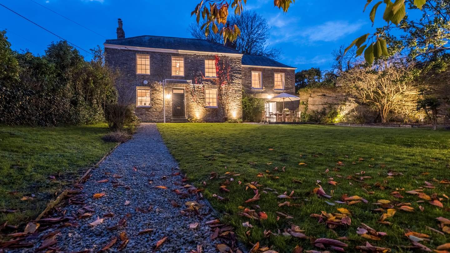 As you open the door and step into this Georgian country home, you'll know you've arrived somewhere truly special