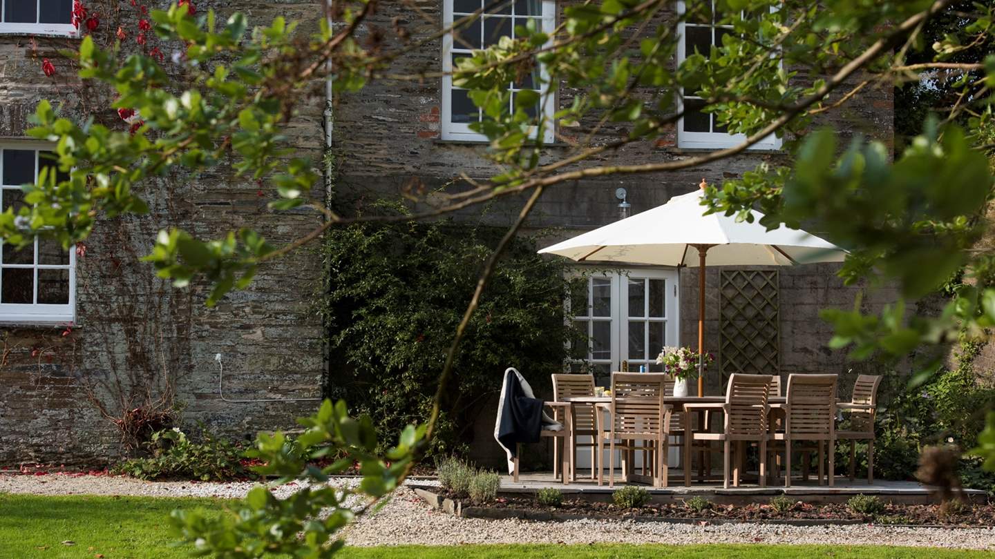 There's a great patio complete with dining table and chairs for a spot of alfresco dining, whilst a barbeque means you can cook up a feast