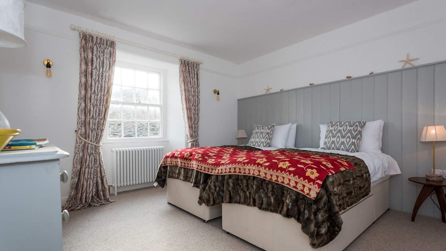 The third and fourth bedrooms are just peachy and offers flexible sleeping 