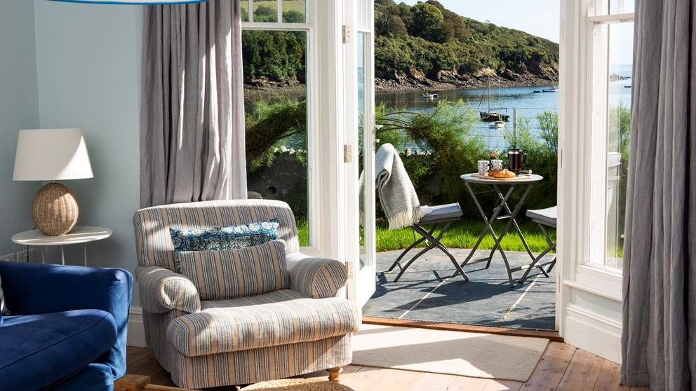 Enjoy Boutique Luxury At On The Rocks Gillan