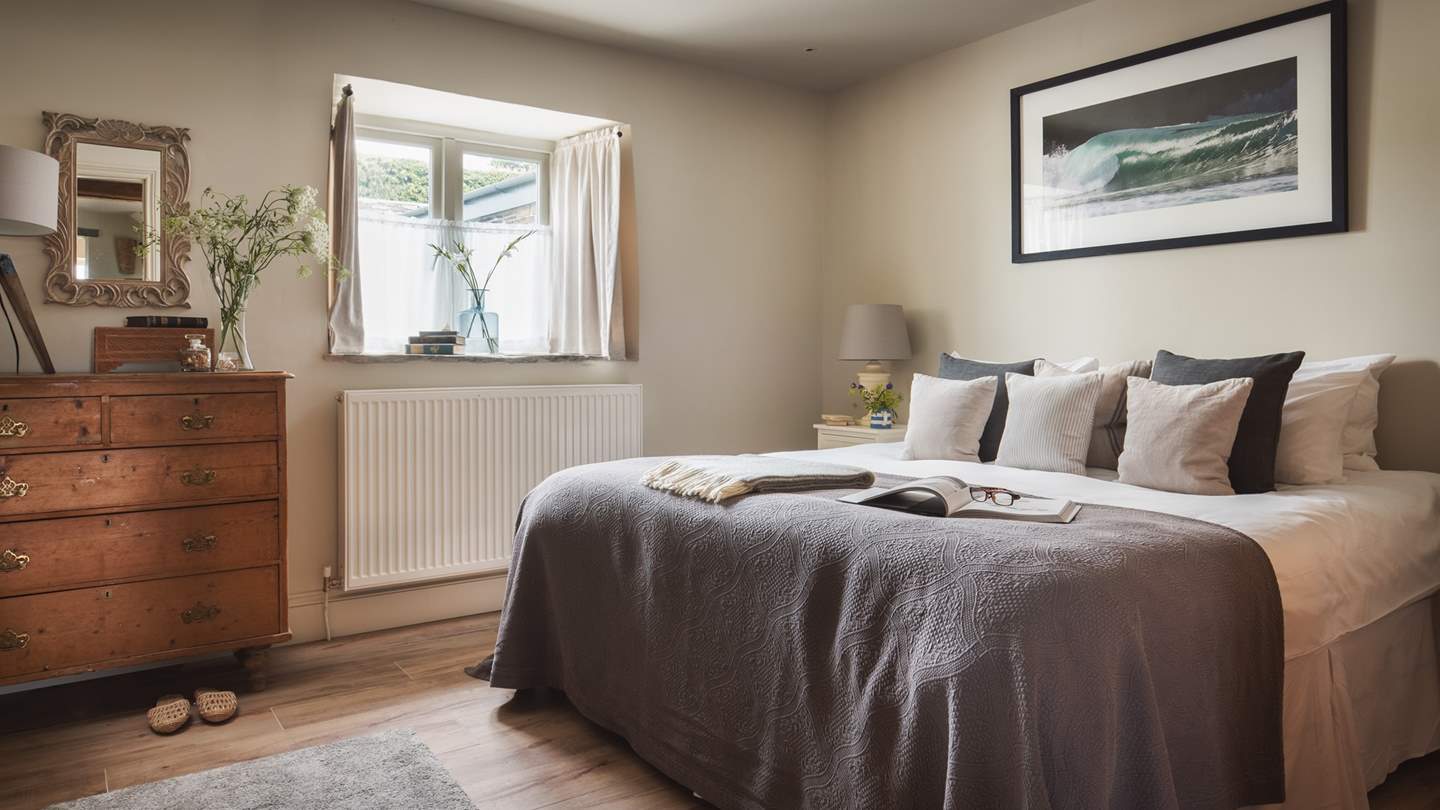 Bedroom four has a zip and link bed (6' double or twin beds) and a wet room and is situated on the ground floor