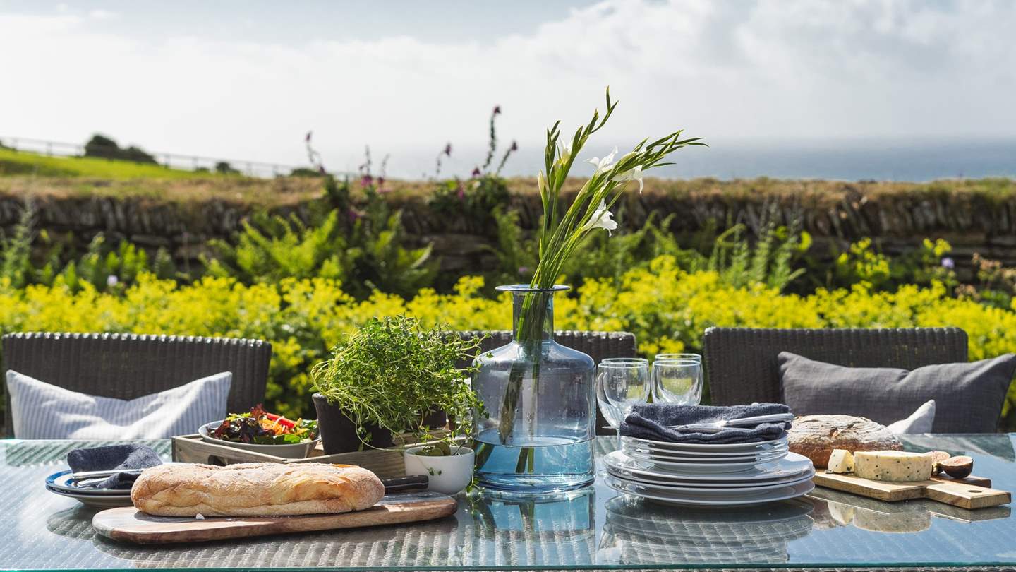 Whether your celebrating with friends or its a large family gathering, Roundhouse is the perfect setting for bigger parties