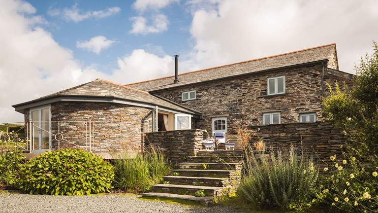 Roundhouse - Sleeps 8 + 2 cots - Trebarwith Strand
