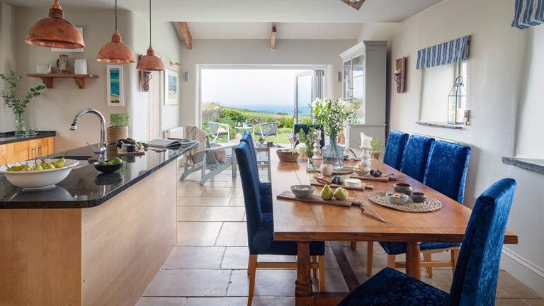 Roundhouse - Sleeps 8 + 2 cots - Trebarwith Strand