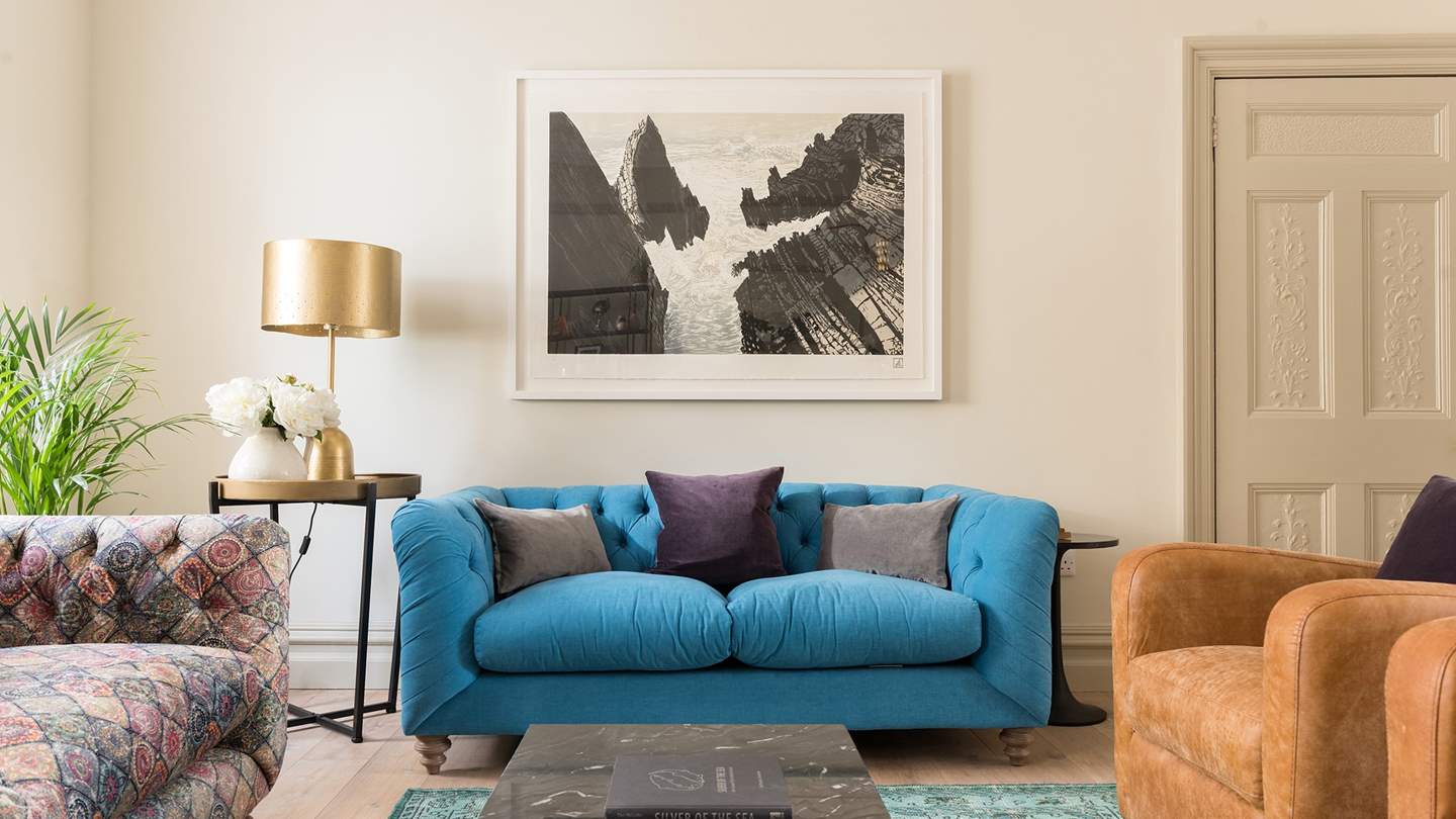 We adore the subtle coastal artwork featured throughout Trevail House... 