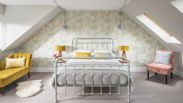 The Stables - Sleeps 6 + cot - Near Cardigan