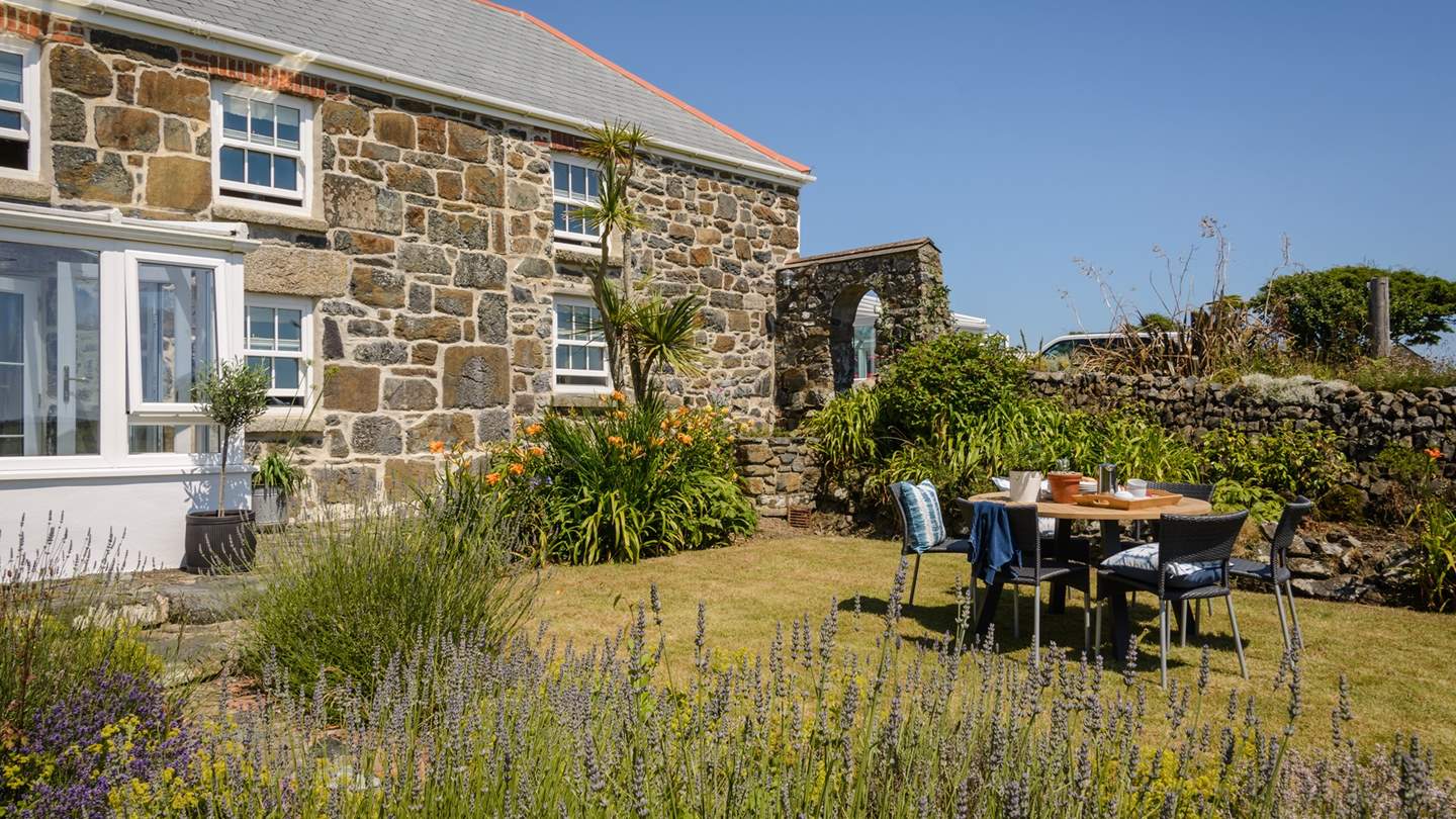 There are three gardens to choose from, each of them a real sun trap and ideal for alfresco lunches.