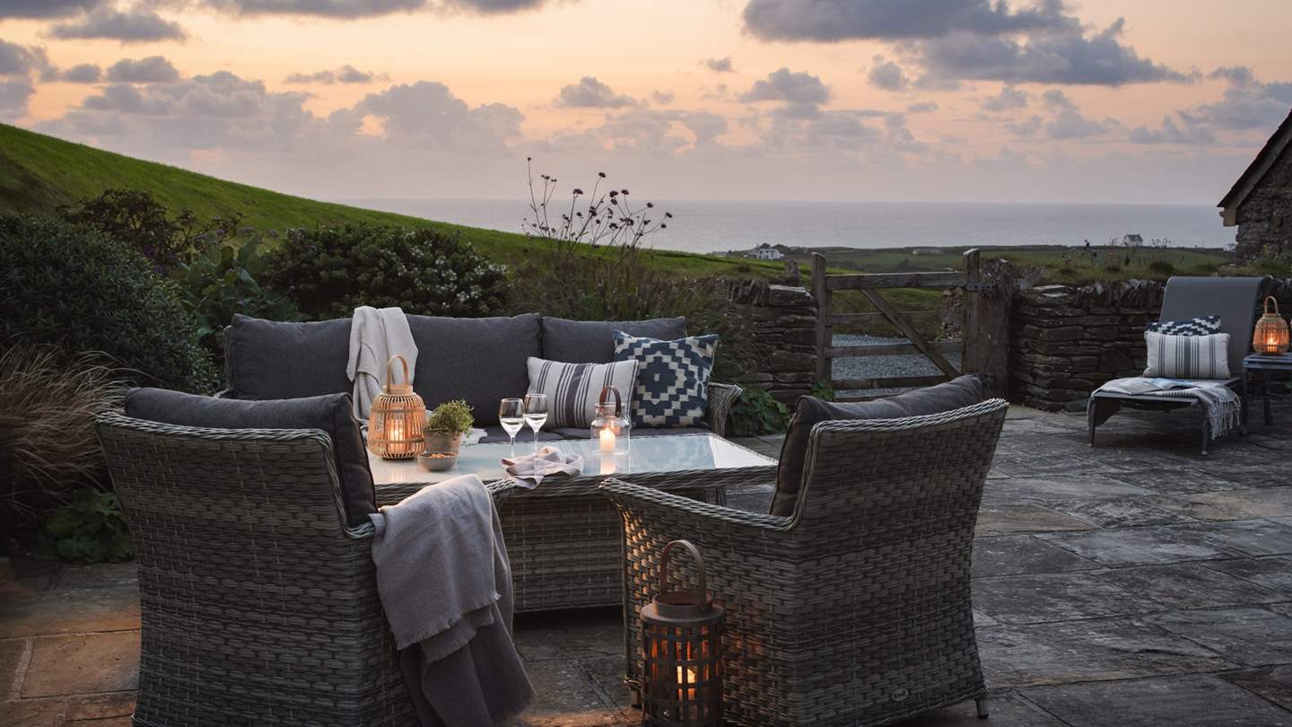 Seek a luxury escape to the Cornish coast at our clifftop retreat for four, with ocean views and tasteful interiors
