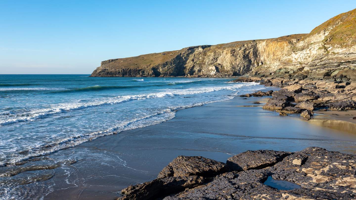 The unspoilt shores of Trebarwith Strand are perfect for those looking to learn how to surf, 
