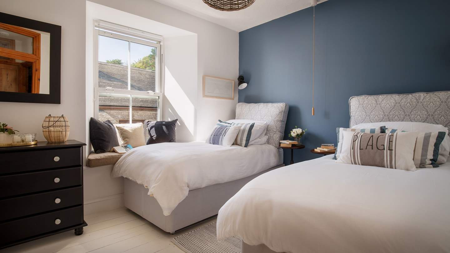 The second bedroom can be made into twins or a super king, just perfect for flexible sleeping moments 