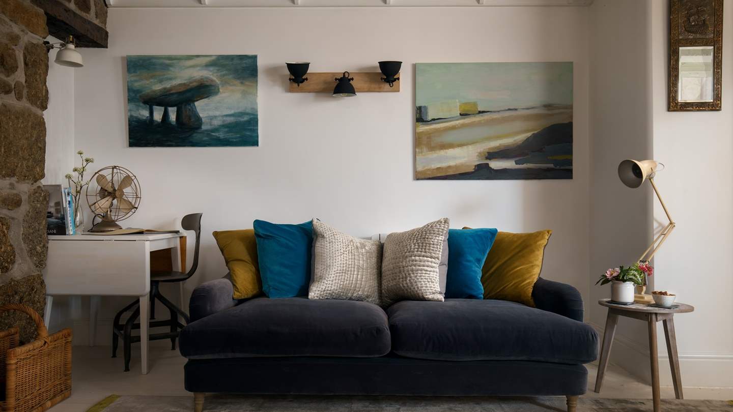 You'll find vibrant local artwork throughout Gwella