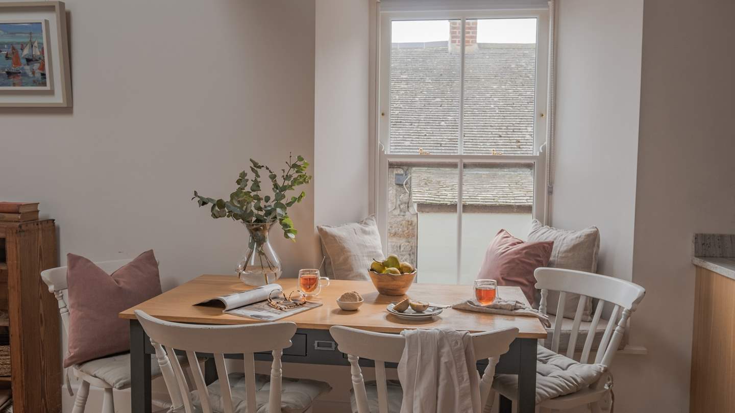 Gwella is only a stone’s throw from Mousehole harbour, where coastal calm, a wood burner and garden with stunning sea panorama await...