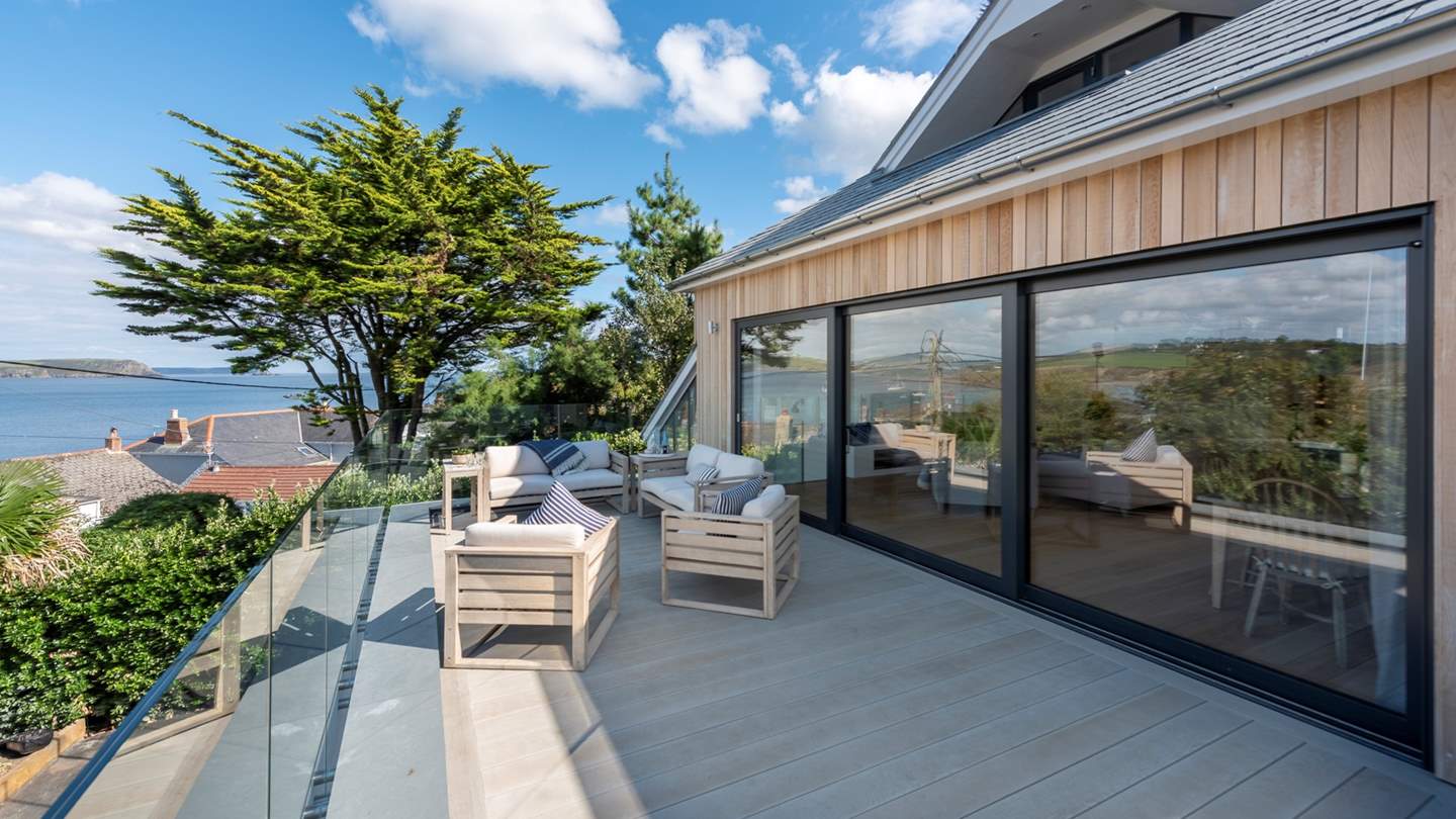 Welcome to Spindrift, a modern seaside home with an abundance of space and dazzling views of the Cornish coastline