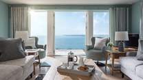 Welcome to our heavenly coastal home stay, Tredeanne