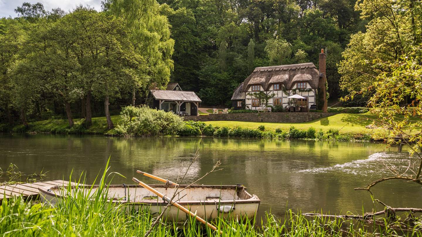 Just two hours from London, this is the ultimate pad away from it all, for when you need total peace and quiet.