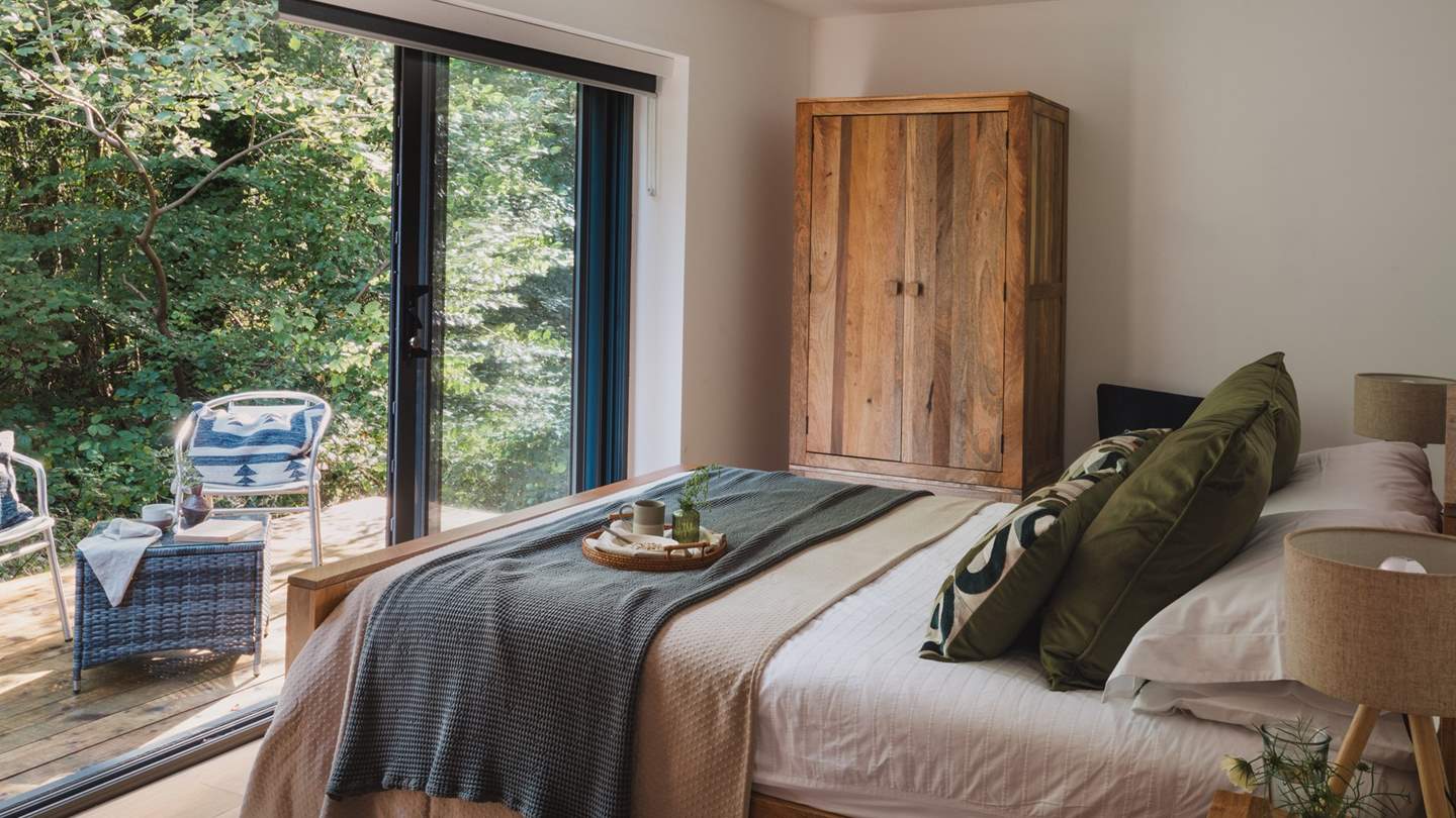 There are two lovely peaceful bedrooms decorated in soul-soothing tones for blissful slumbers 