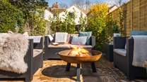 This fabulous spot is made for evenings, wrapped up in blankets and toasting marshmallows...