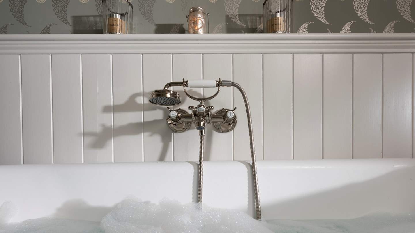 Enjoy boutique luxury at Seatown Farmhouse Lyme Regis.