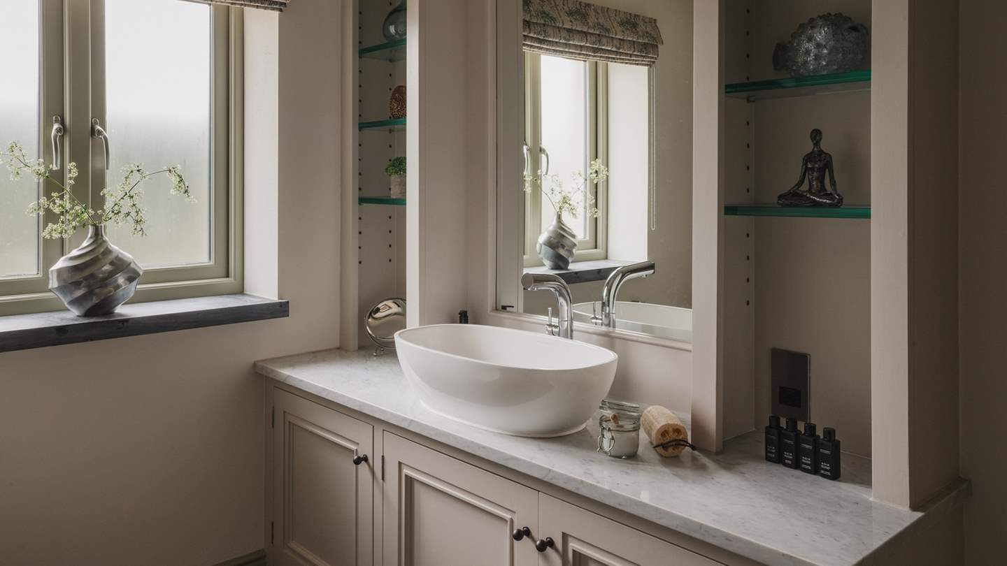 Savour refreshing wake-me-ups in the delightful en suite