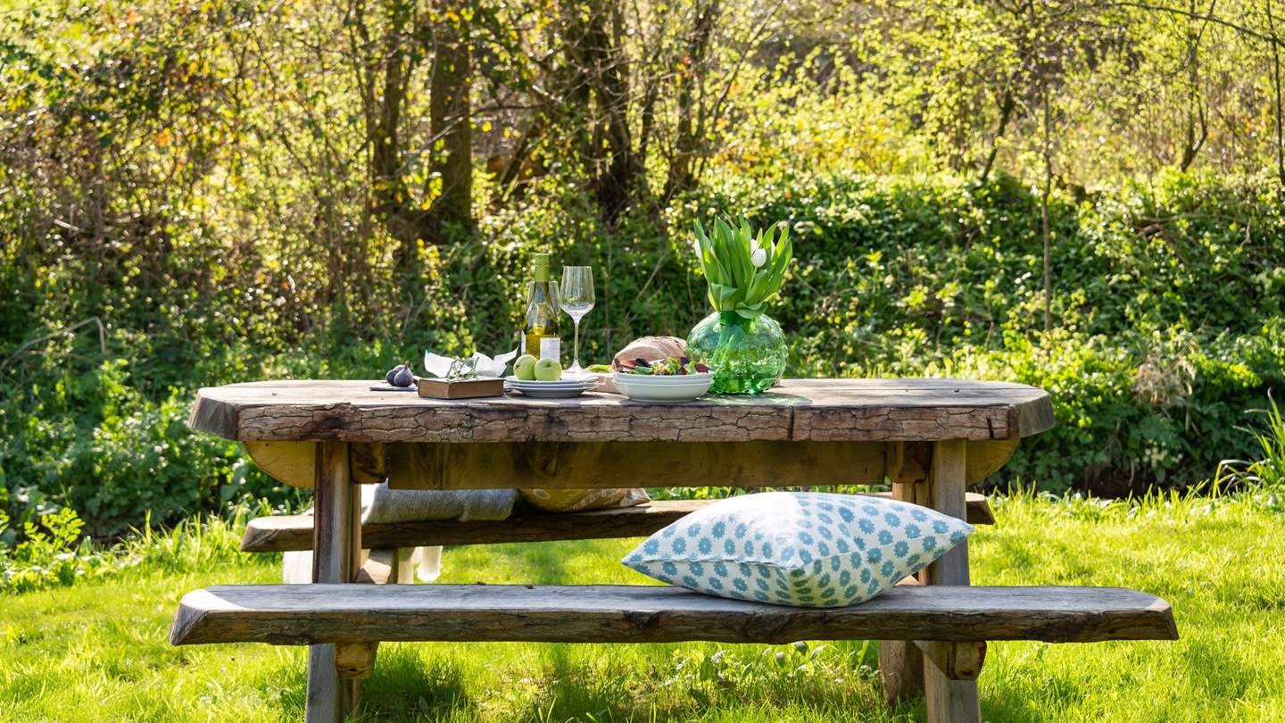 Meals alfresco, best enjoyed deep in the garden!