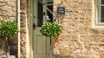 Wool Cottage lies in the heart of the quintessential Cotswolds village of Burford