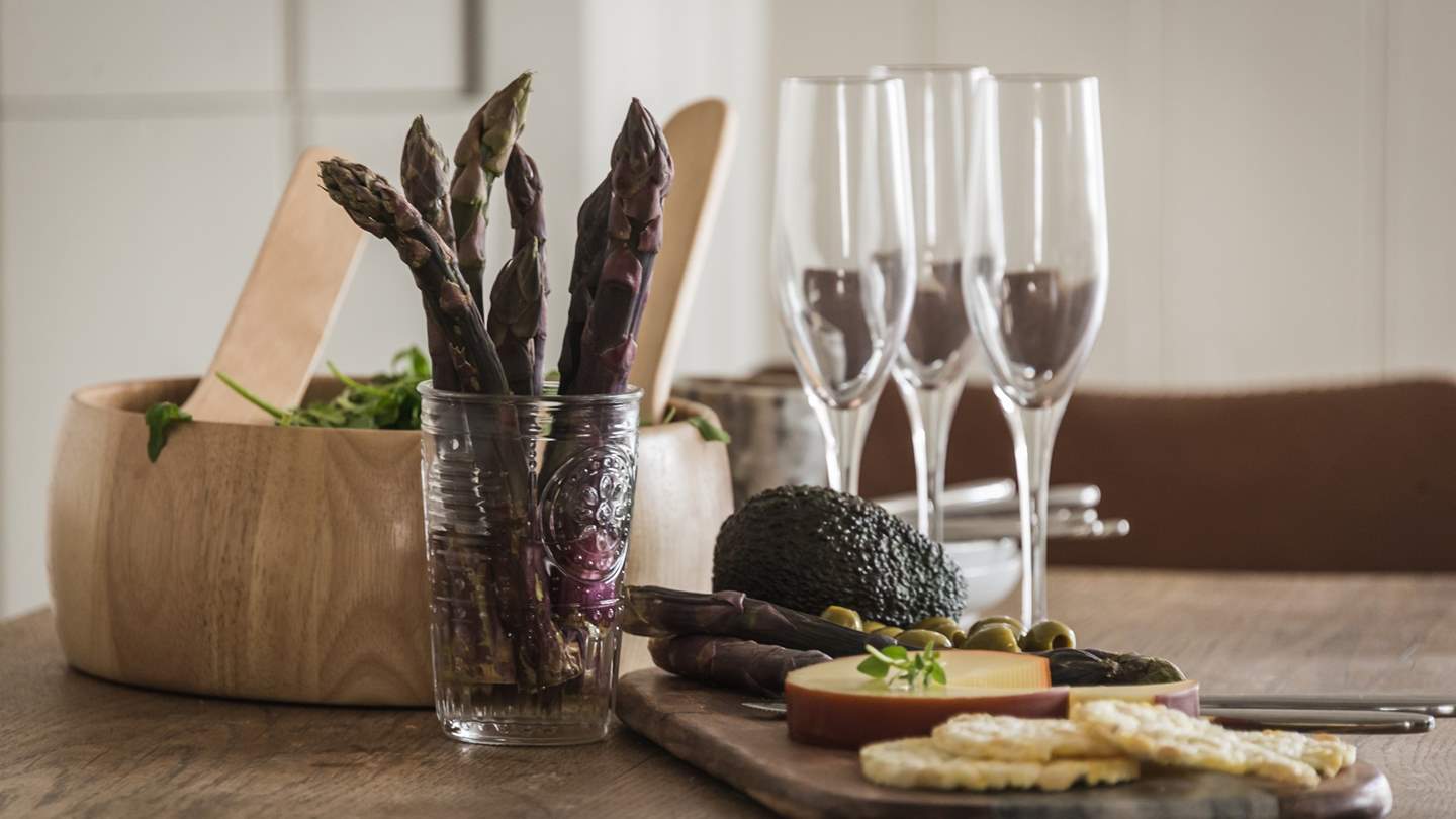 Long lunches and decadent dinners are a must whilst enjoying your luxury cottage in the Cotswolds