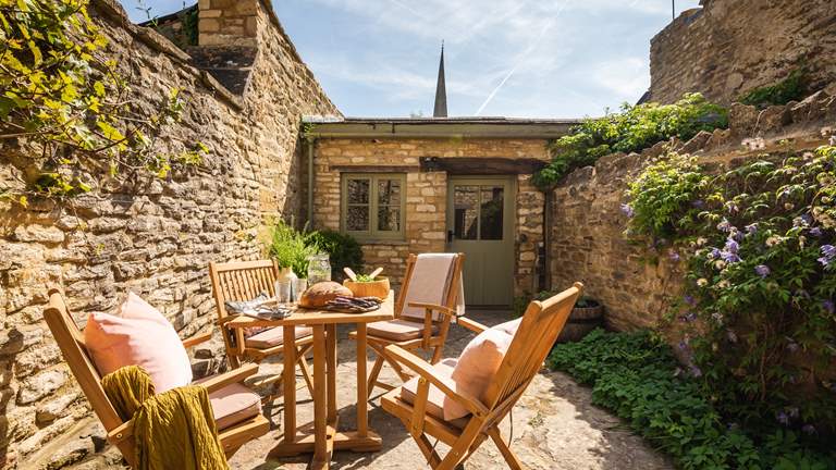 Wool Cottage - Sleeps 4 + cot - Burford