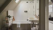 In addition, there's a heated rail to keep towels warm and fluffy and underfloor heating to ensure toes are kept toasty