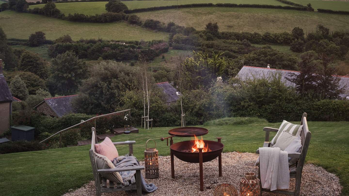 Exchange tales over the flickering flames of the firepit, toasting marshmallows with your nearest and dearest