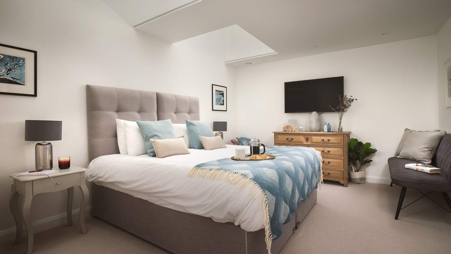 Ideally located on the spectacular north Cornish coast between St Agnes and St Ives, it's an ideal spot for families, friends or couples alike