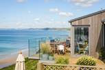 This amazing seaside cabin has extraordinary sea views