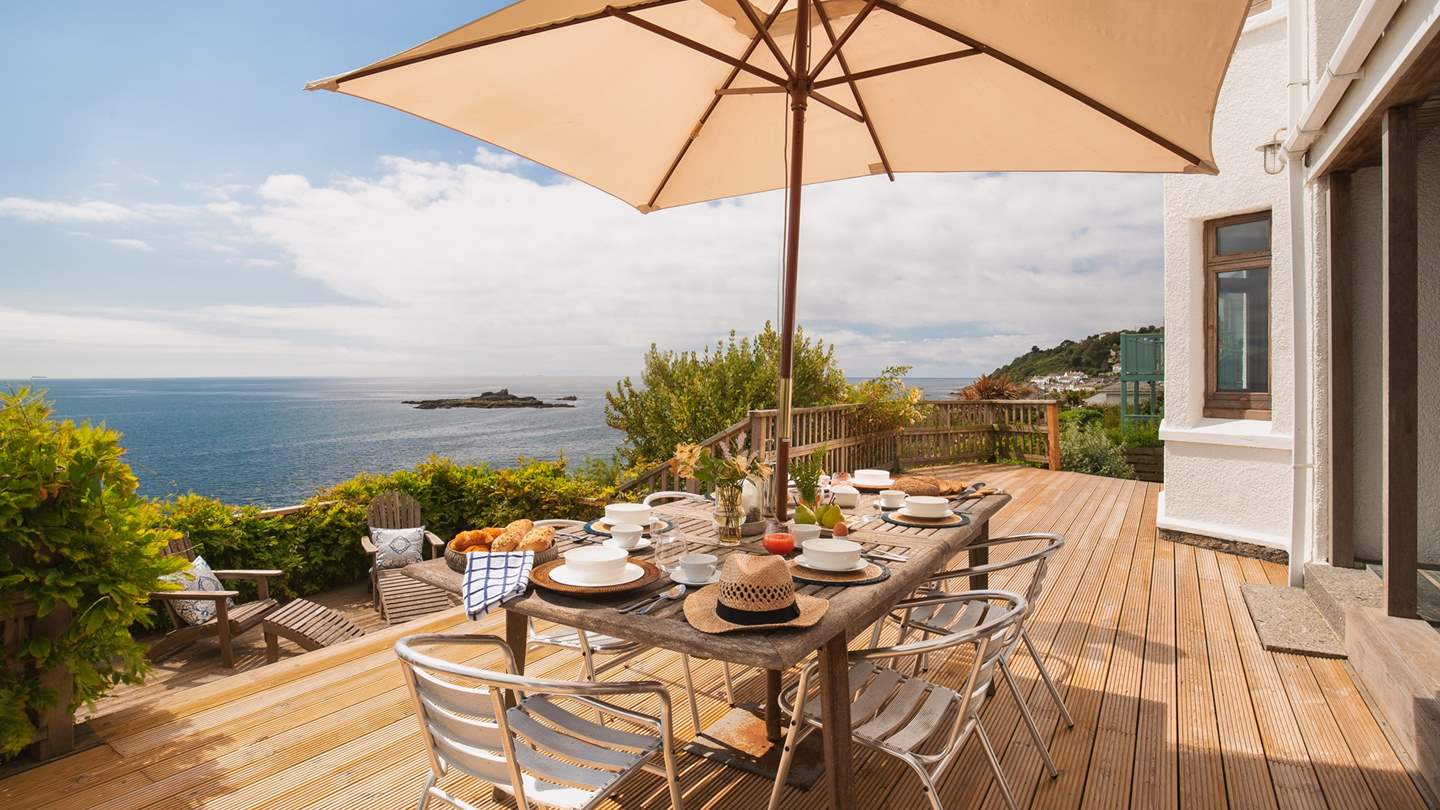 With views like this, every meal will be memorable at Seacrest