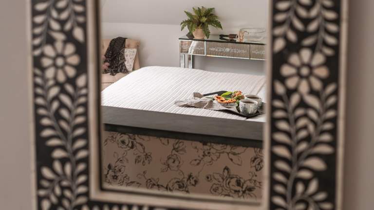 Aurora - Sleeps 2 - Tamar Valley