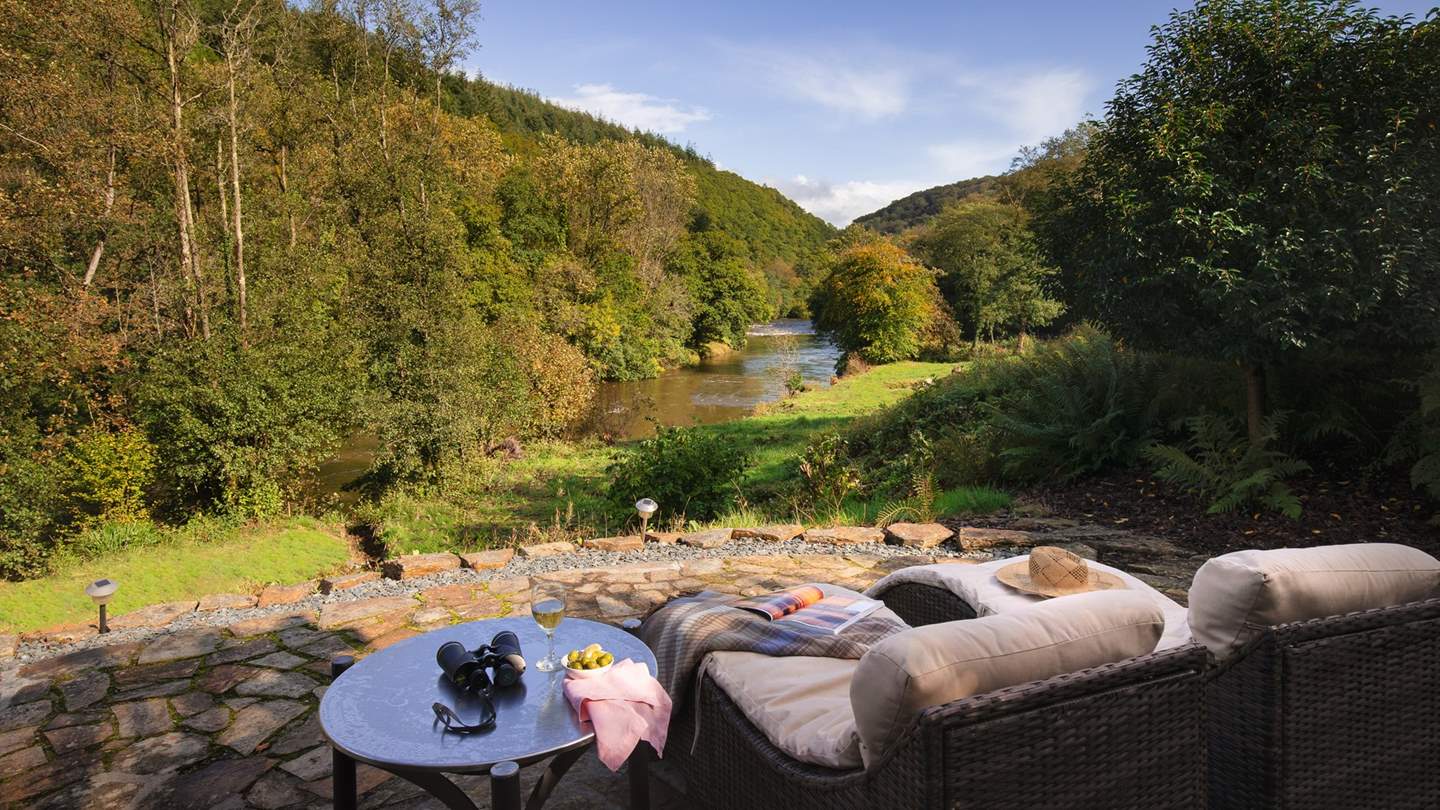 Overlooking the River Tamar, the terrace that surrounds Demelza is the perfect spot for relaxing on a sunny afternoon