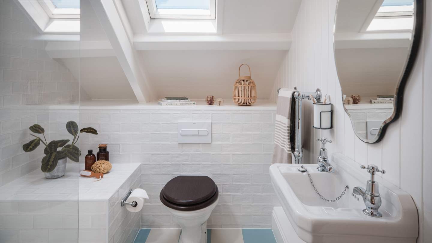 You can also find a shower room made for rejuvenating wake ups